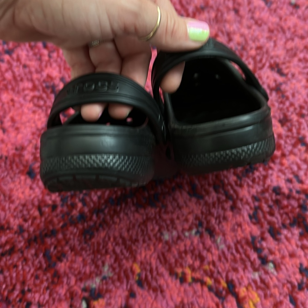 Crocs • black slip on crocs - Picture 2 of 5